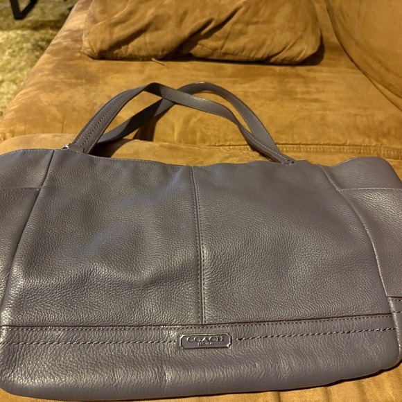 COACH Carrie Soft Purple Shoulder Bag - Picture 1 of 6